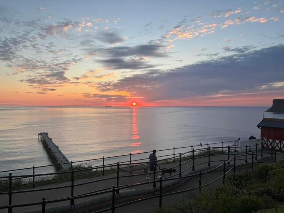 Captain'S Deck Beach Balcony Perfectlysaltburn Bagian luar foto